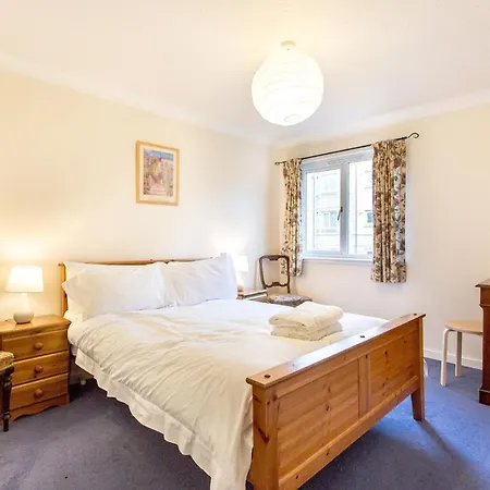 Central & Stylish 3 Bedroom, 2 Bath, Free Parking 公寓 爱丁堡