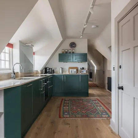 Lägenhet Amazing Penthouse, Stunning Views, Castle 2 Mins *