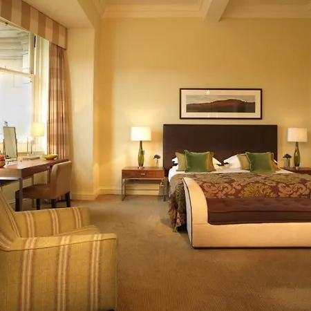 The Balmoral Отель