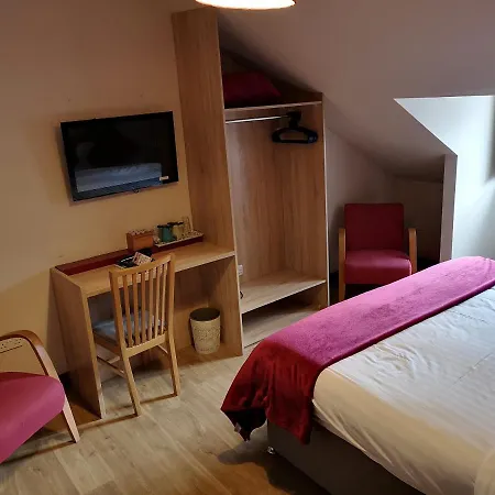 Dene Guest House, New Town Penzion 3*