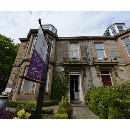 Apartment The Thistle House *