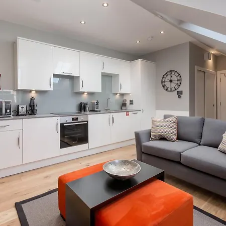 Destiny Scotland Hanover Apartment *