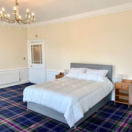 Incredible Penthouse With Roof Terrace * Edimburgo