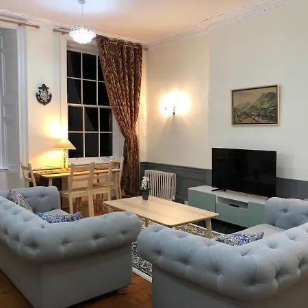 Centre En-suite Δωμάτια σε οικογενειακή κατοικία