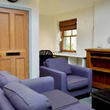 Διαμέρισμα 2 Bedroom Flat On Quiet Cobbled Street