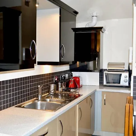Διαμέρισμα 2 Bedroom Flat On Quiet Cobbled Street