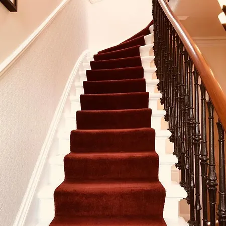 Family Friendly Georgian Townhouse Tatil Evi *
