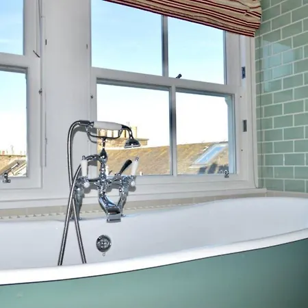 Incredible Penthouse With Roof Terrace * Edimburgo