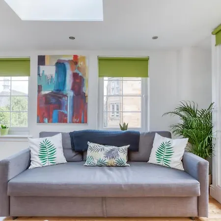 דירה Bright 3 Bed Flat With Pool & Parking