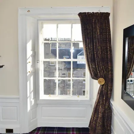 Incredible Penthouse With Roof Terrace Edimburgo