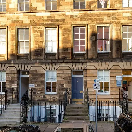 Heart Of Centre 3 Bed Georgian Lejlighed *