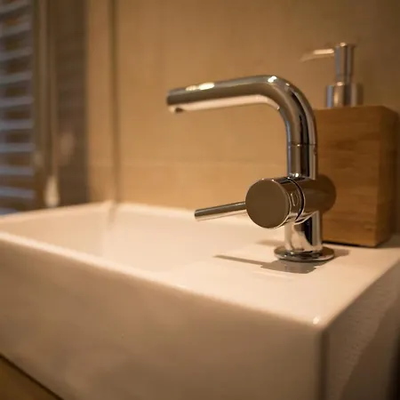 Apartamento 9,7 Out Of 10 For Comfort And Cleanliness Of This Cosy Modern 1 Bedroom