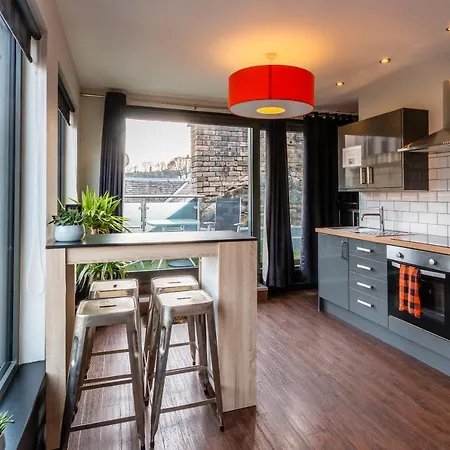 Code Pod - The Loft - *