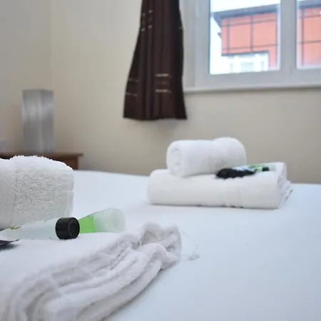 Bright 2br With Lift 10 Mins To Princes Street Apartment *