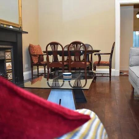 Dalkeith Road - Cosy 2br Close To Trendy Newington & Old Town *