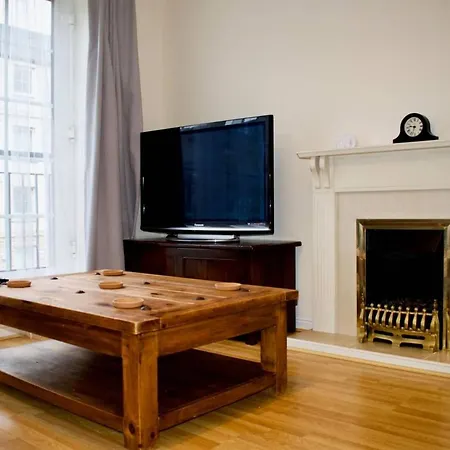 Homely 2 Bed Next To Leith Walk Apartamento Edimburgo