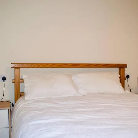 Homely 2 Bed Next To Leith Walk Edimburgo