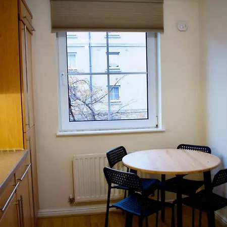 Homely 2 Bed Next To Leith Walk Apartamento Edimburgo