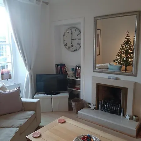 Raeburn Place * إدنبرة