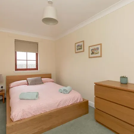 418 - Orchard Brae Avenue 3 Apartment *