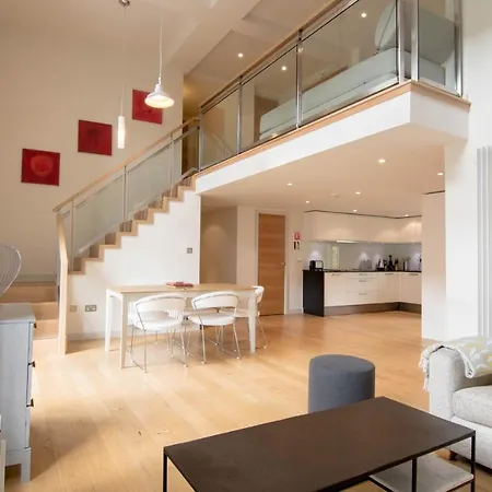 424 Stunning 2 Bedroom Duplex By The Meadows With Secure Parking Apartment Edinburgh