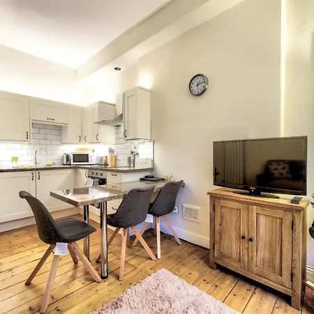 Lovely 2br Flat In West End By Guestready 公寓 *