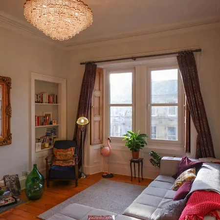 Appartement Luxury Central Georgian With Castle Views *