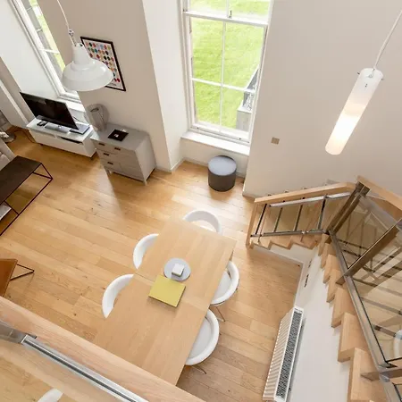 424 Stunning 2 Bedroom Duplex By The Meadows With Secure Parking Edinburgh