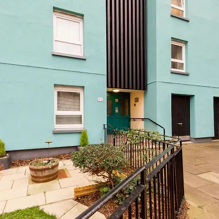 One Bedroom In Old Town Near City Center *