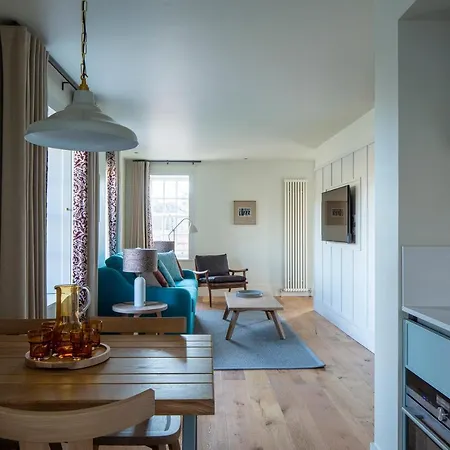 Abbey Apartments, At Holyrood Edinburgh