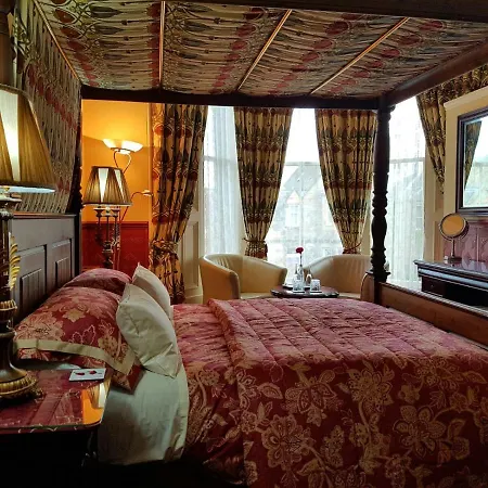 Lauderville Гостевой дом 4*