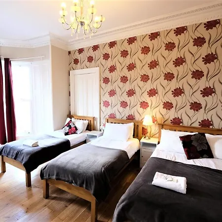 Balmore Guest house 3*