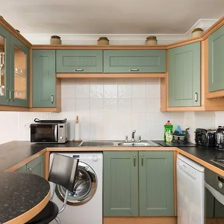 Apartment Sophisticated Apt In Trendy Leith Port District Edinburgh