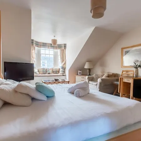 Tony Asga - Tony's Heart Of Centre Sleeps 2 Apartmán