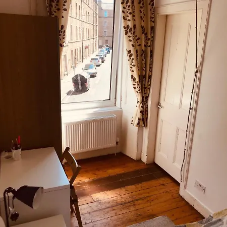 Centre Escape With Private Garden Apartamento Edimburgo