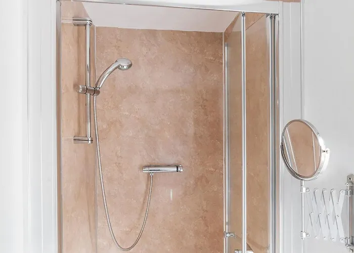 Aynetree Πανσιόν 3*