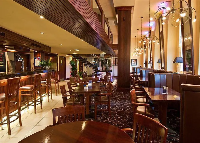 Express Centre By Ihg 3*