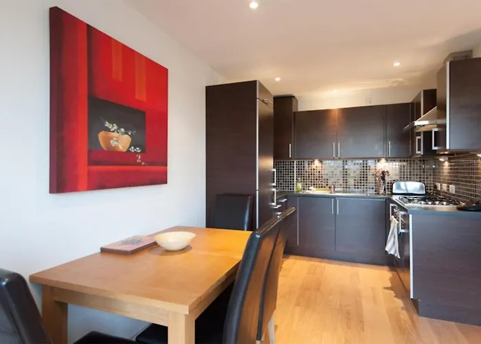 Apartment The Lochend Park View *