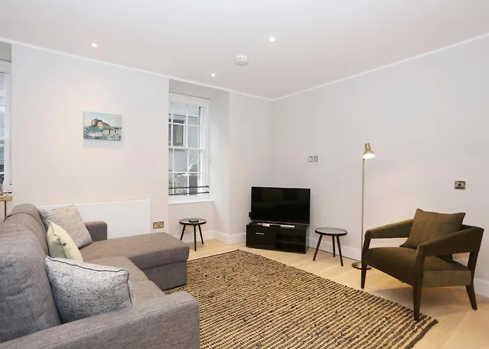 Joivy Modern And Airy Flat On The Historic Royal Mile *