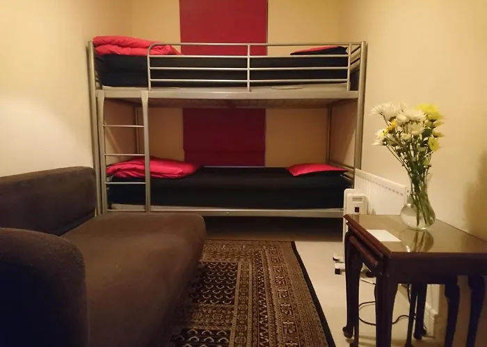 Central And Convenient Homestay