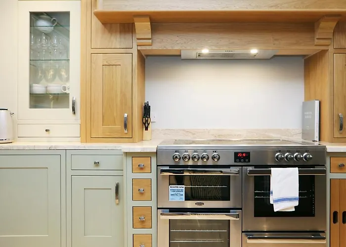 Joivy Modern And Airy Flat On The Historic Royal Mile Apartment Edinburgh