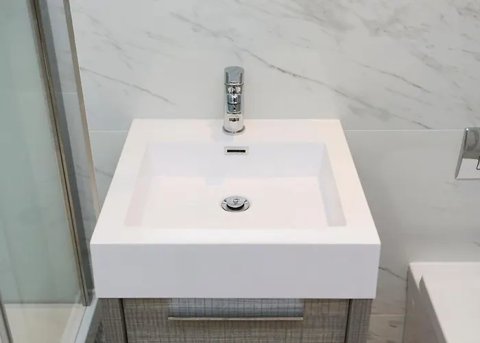 Apartment Joivy Modern And Airy Flat On The Historic Royal Mile Edinburgh