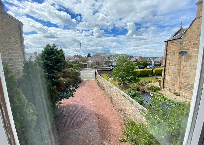 St Margaret's Cottage, * Edinburgh