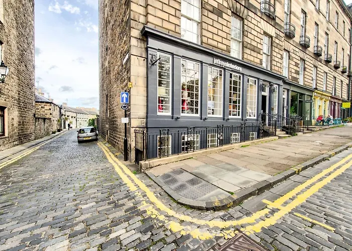 Joivy Bright & Spacious In Stockbridge *