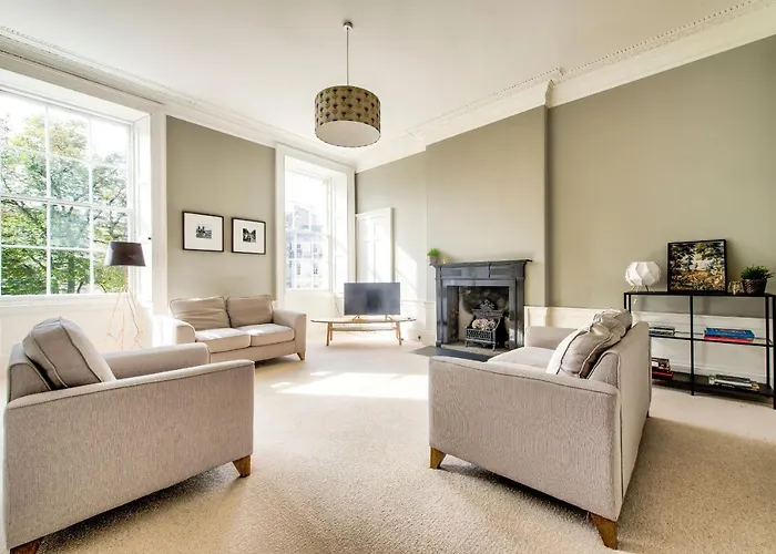 Joivy Bright & Spacious In Stockbridge