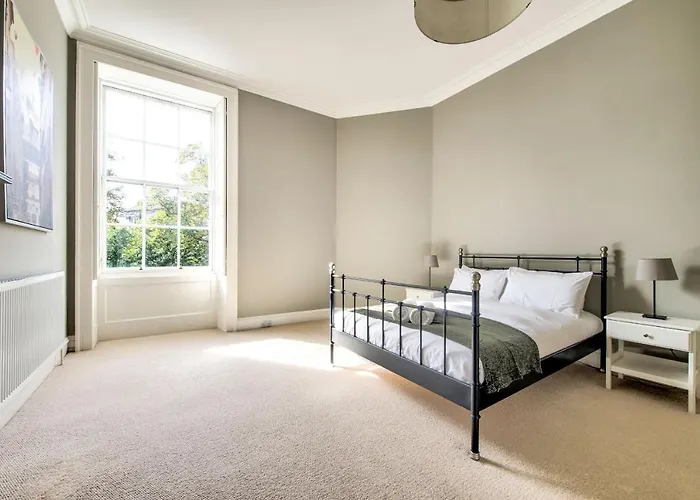 דירה Joivy Bright & Spacious In Stockbridge