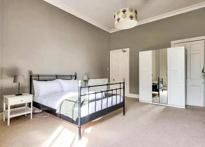 Joivy Bright & Spacious In Stockbridge *