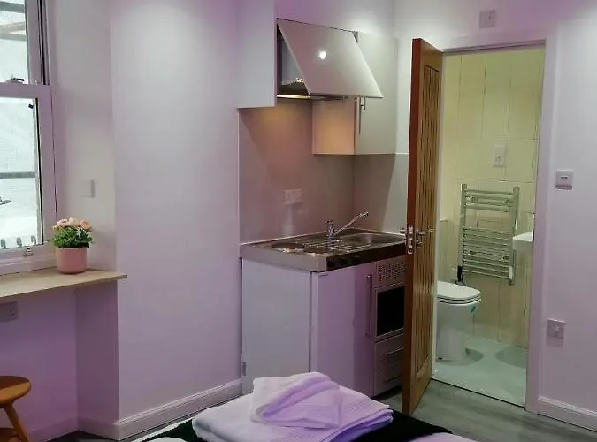 Crosskeys 双金匙公寓