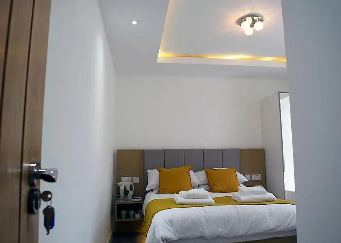 Crosskeys 双金匙公寓 *