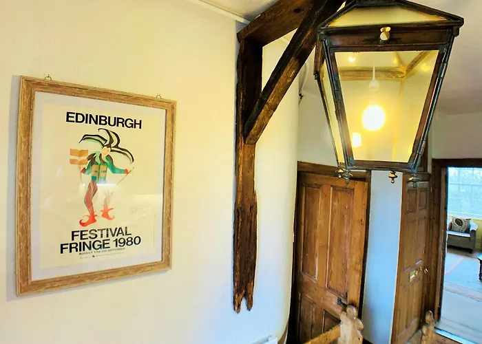 Apartment F2 Charming Centre Full Of Character *